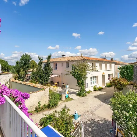 La Presqu'ile Apartment *